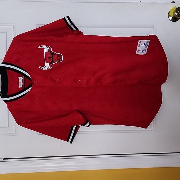 Mitchell & Ness Chicago Bulls Red Retro Jersey - Picture 2 of 8